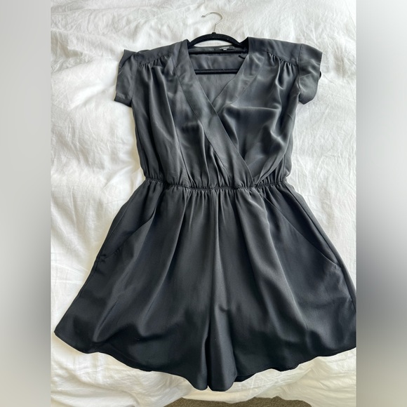 Aritzia babaton romper XS - Picture 1 of 3